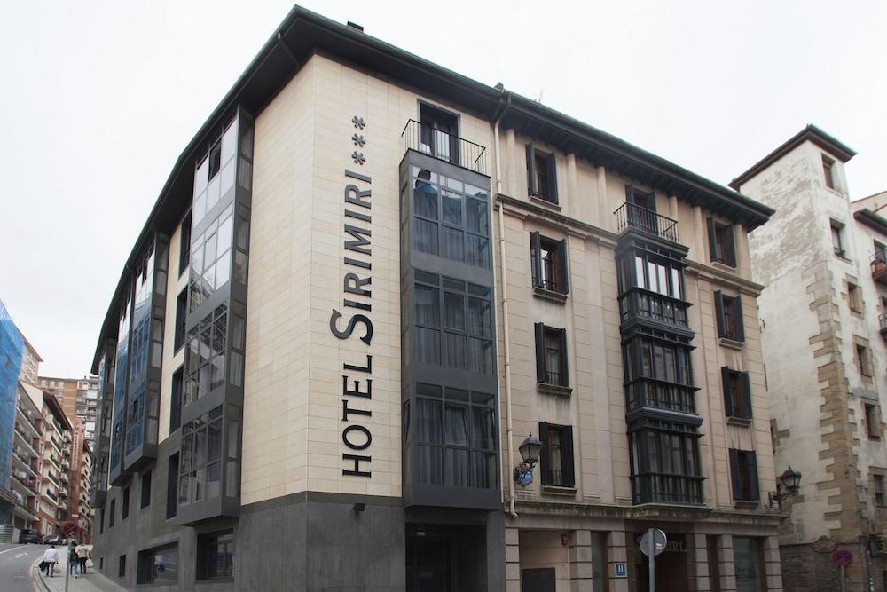Hotel Sirimiri Bilbao Bagian luar foto